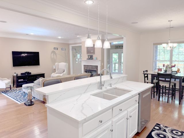 1003 Thistle Ct, Hendersonville, TN 37075