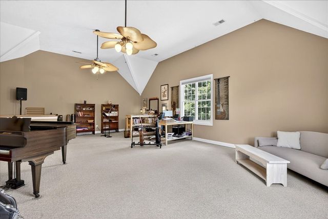 1003 Thistle Ct, Hendersonville, TN 37075