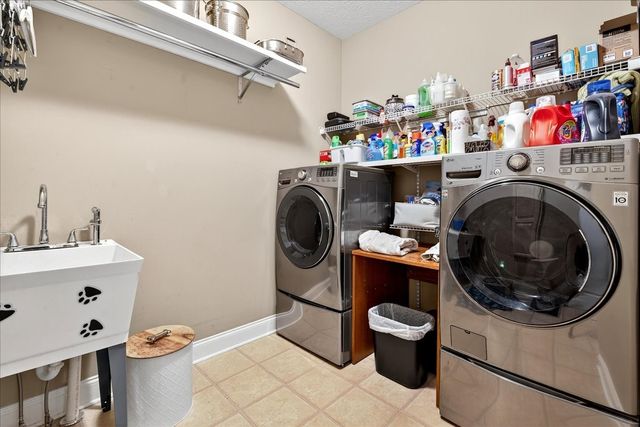 1003 Thistle Ct, Hendersonville, TN 37075