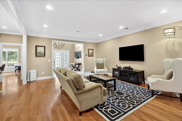 1003 Thistle Ct, Hendersonville, TN 37075