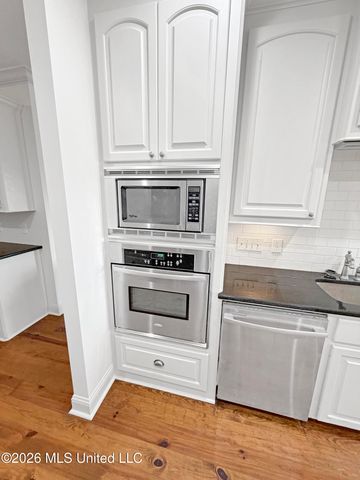 706 N Haven Place, Brandon, MS 39047