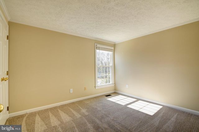15900 FAIRWAY DR, Dumfries, VA 22025