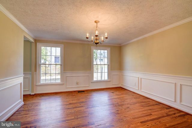 15900 FAIRWAY DR, Dumfries, VA 22025