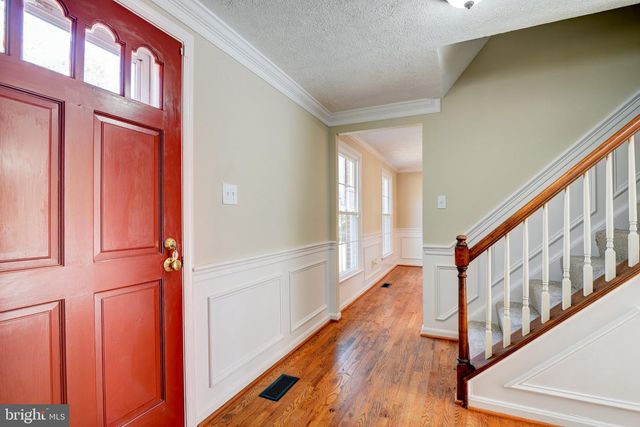 15900 FAIRWAY DR, Dumfries, VA 22025