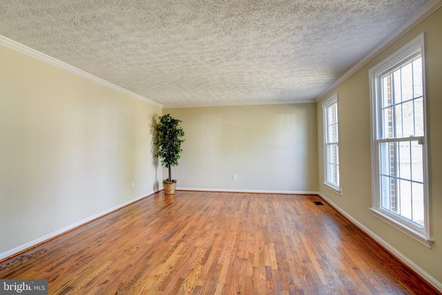 15900 FAIRWAY DR, Dumfries, VA 22025