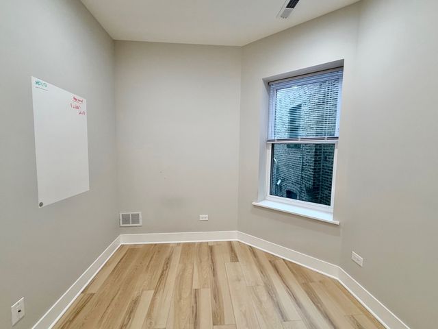 4908 N Rockwell Street 2, Chicago, IL 60625