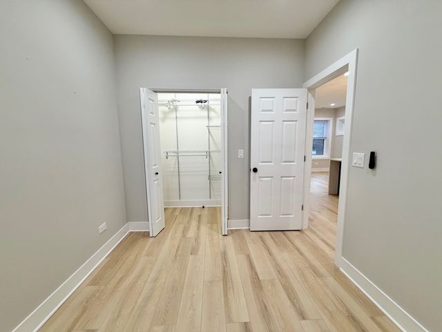 4908 N Rockwell Street 2, Chicago, IL 60625