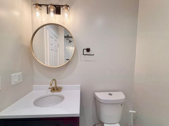 4908 N Rockwell Street 2, Chicago, IL 60625