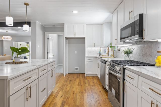 811 Tarryall Drive, Dallas, TX 75224