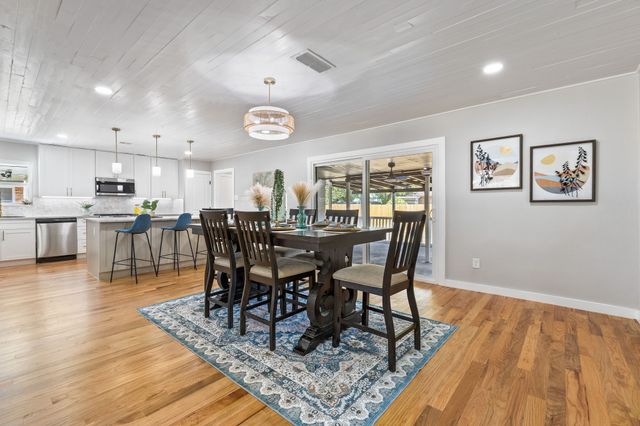 811 Tarryall Drive, Dallas, TX 75224