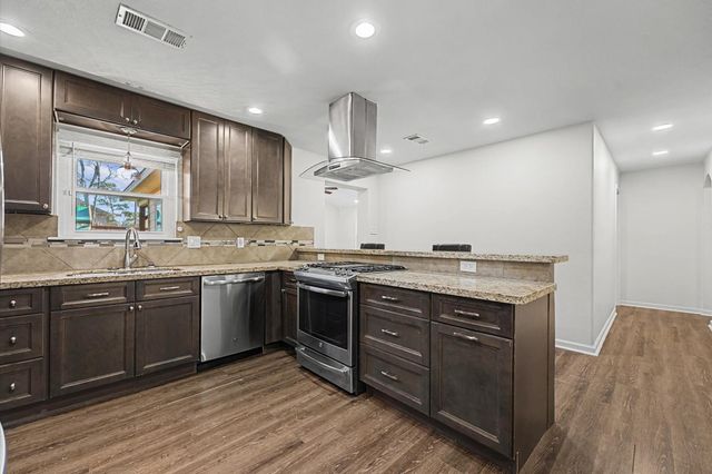 3812 Hardin Road, Baytown, TX 77521