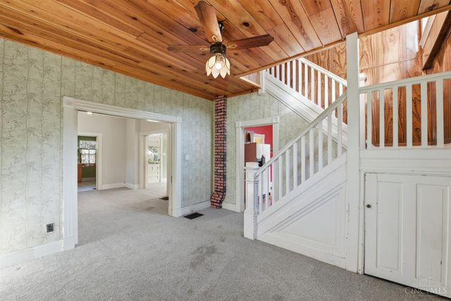 103 W Sharon Road, Glendale, OH 45246