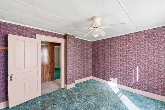 103 W Sharon Road, Glendale, OH 45246