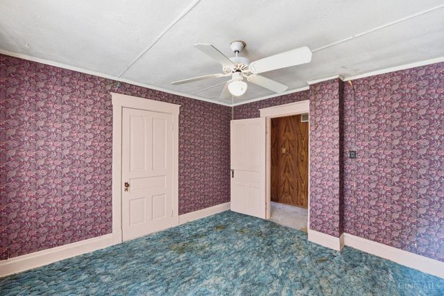 103 W Sharon Road, Glendale, OH 45246