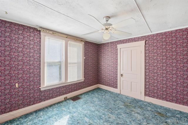 103 W Sharon Road, Glendale, OH 45246