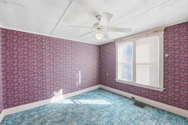 103 W Sharon Road, Glendale, OH 45246