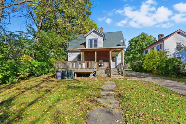 103 W Sharon Road, Glendale, OH 45246