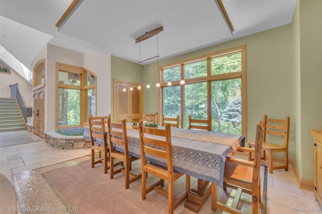 12196 Woodline Drive, Tyrone Township, MI 48430