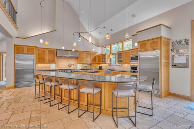 12196 Woodline Drive, Tyrone Township, MI 48430