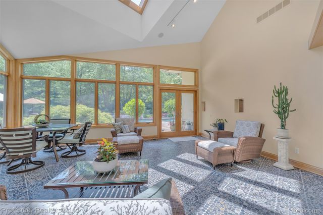 12196 Woodline Drive, Tyrone Township, MI 48430