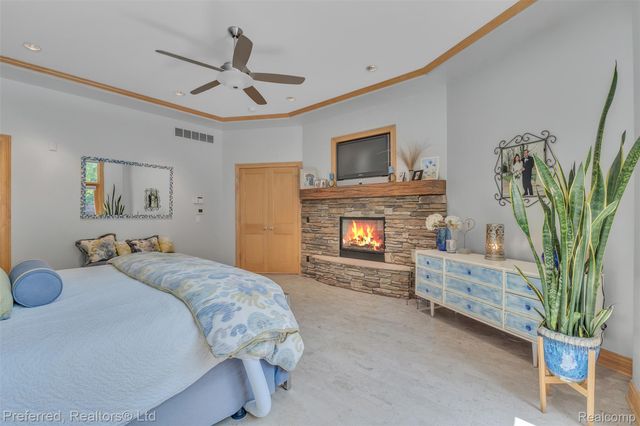 12196 Woodline Drive, Tyrone Township, MI 48430