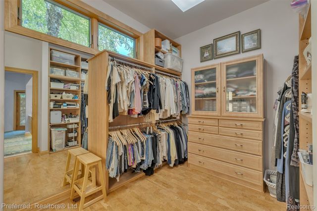 12196 Woodline Drive, Tyrone Township, MI 48430