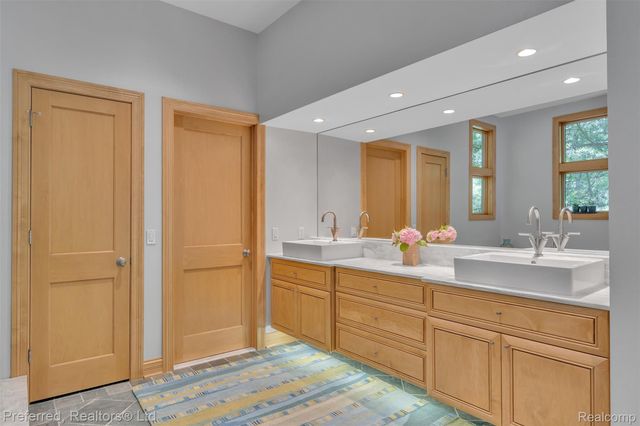 12196 Woodline Drive, Tyrone Township, MI 48430