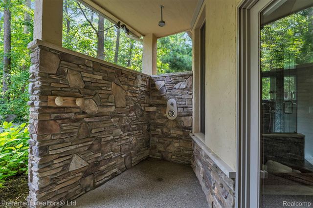 12196 Woodline Drive, Tyrone Township, MI 48430