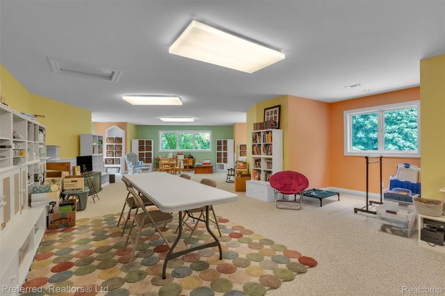 12196 Woodline Drive, Tyrone Township, MI 48430