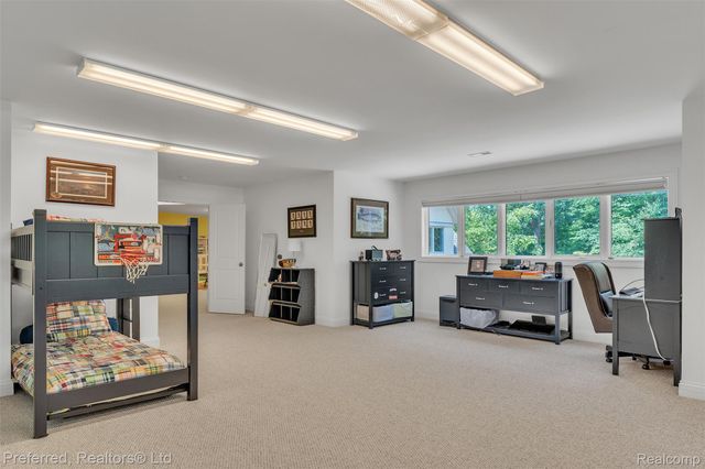 12196 Woodline Drive, Tyrone Township, MI 48430