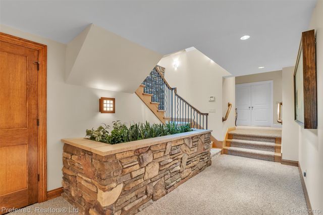 12196 Woodline Drive, Tyrone Township, MI 48430