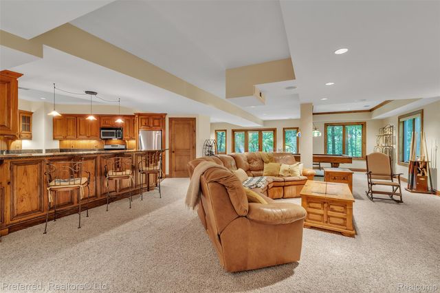 12196 Woodline Drive, Tyrone Township, MI 48430