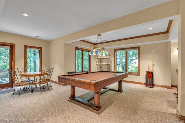 12196 Woodline Drive, Tyrone Township, MI 48430