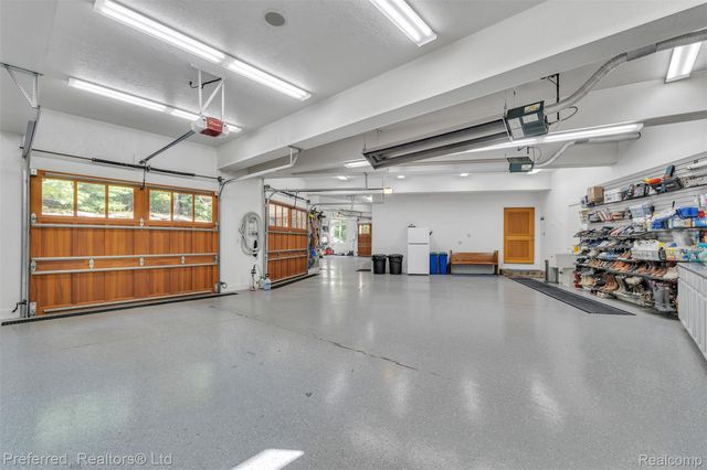 12196 Woodline Drive, Tyrone Township, MI 48430