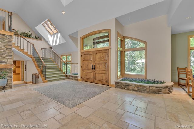 12196 Woodline Drive, Tyrone Township, MI 48430