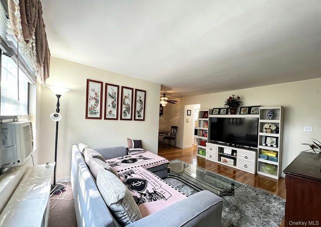69-12 138th Street B, Flushing, NY 11367