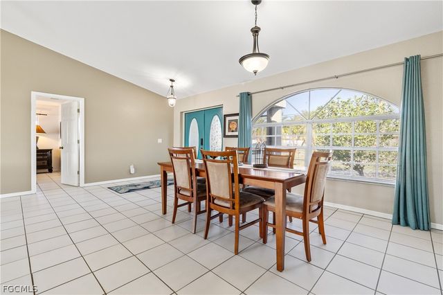 514 SE 20th ST, Cape Coral, FL 33990