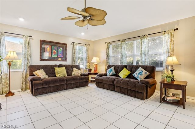 514 SE 20th ST, Cape Coral, FL 33990