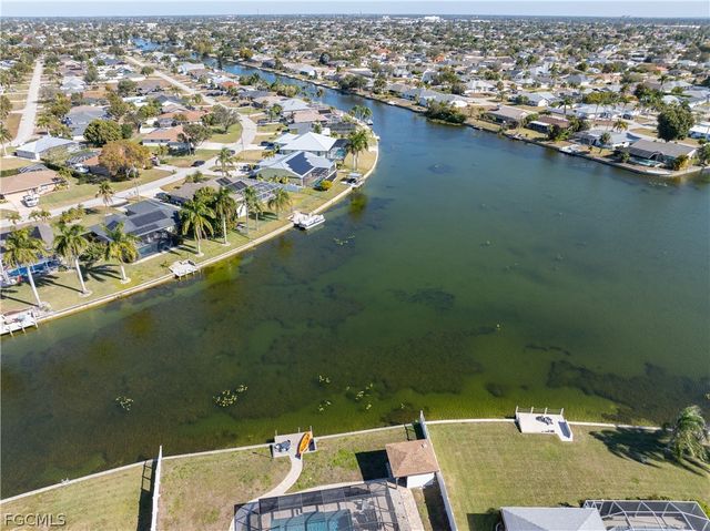 514 SE 20th ST, Cape Coral, FL 33990