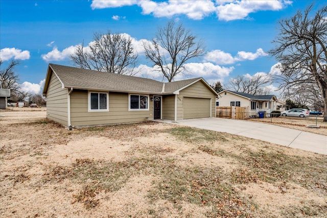 205 W Meadowlark, Derby, KS 67037