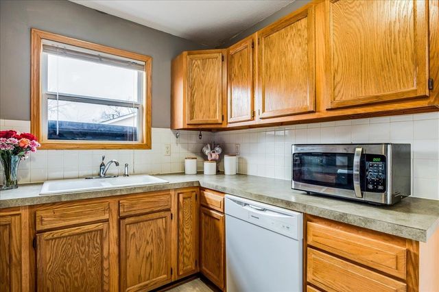 205 W Meadowlark, Derby, KS 67037