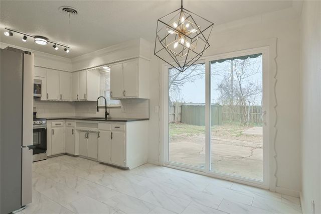 3133 Delmar Road, Del City, OK 73115