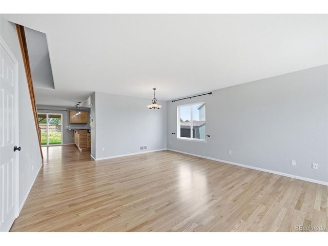 935 Crenshaw St, Castle Rock, CO 80104