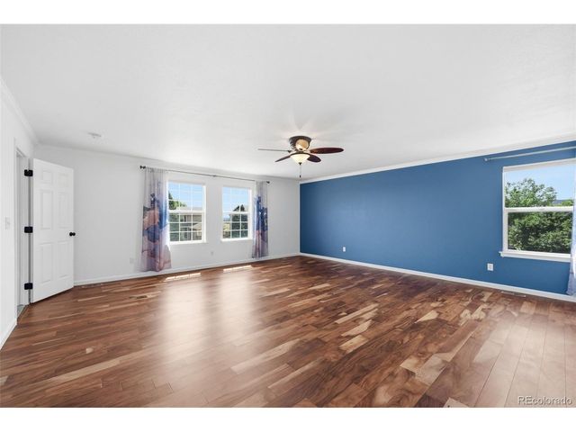 935 Crenshaw St, Castle Rock, CO 80104