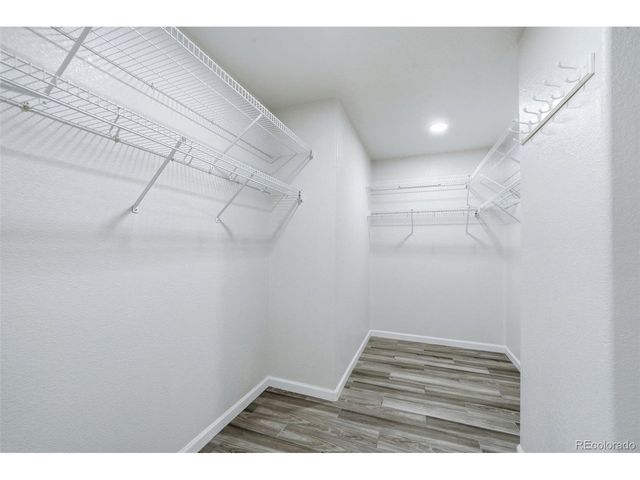 935 Crenshaw St, Castle Rock, CO 80104