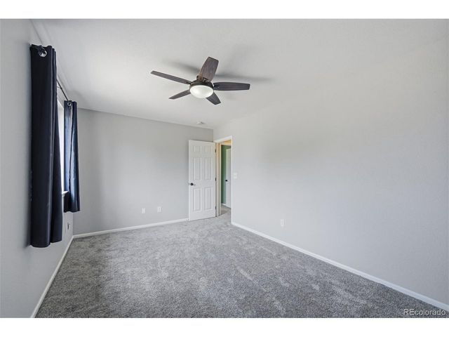 935 Crenshaw St, Castle Rock, CO 80104