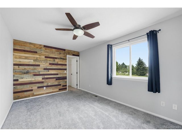 935 Crenshaw St, Castle Rock, CO 80104