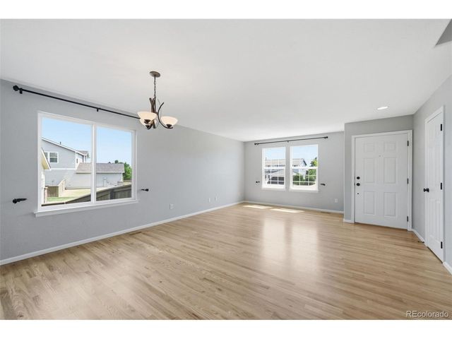 935 Crenshaw St, Castle Rock, CO 80104