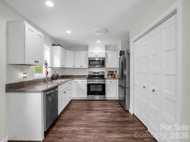 47 Heartleaf Lane, Columbus, NC 28722