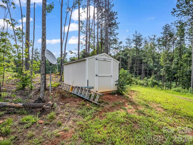 47 Heartleaf Lane, Columbus, NC 28722
